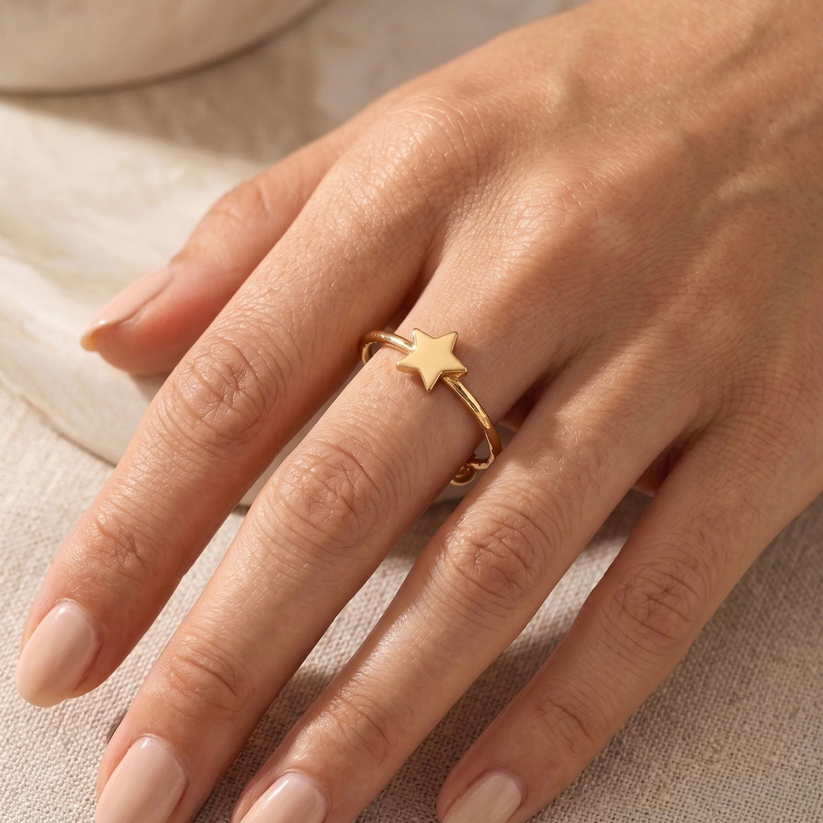 Anillo Estrella Minimalista